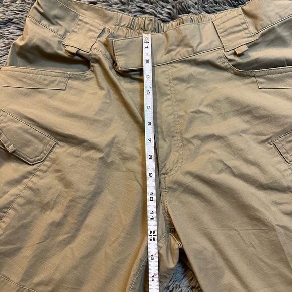 Helikon-Tex (URBAN TACTICAL SHORTS®) 11 - POLYCOTTON RIPSTOP Size 2XL Like New - Picture 4 of 7